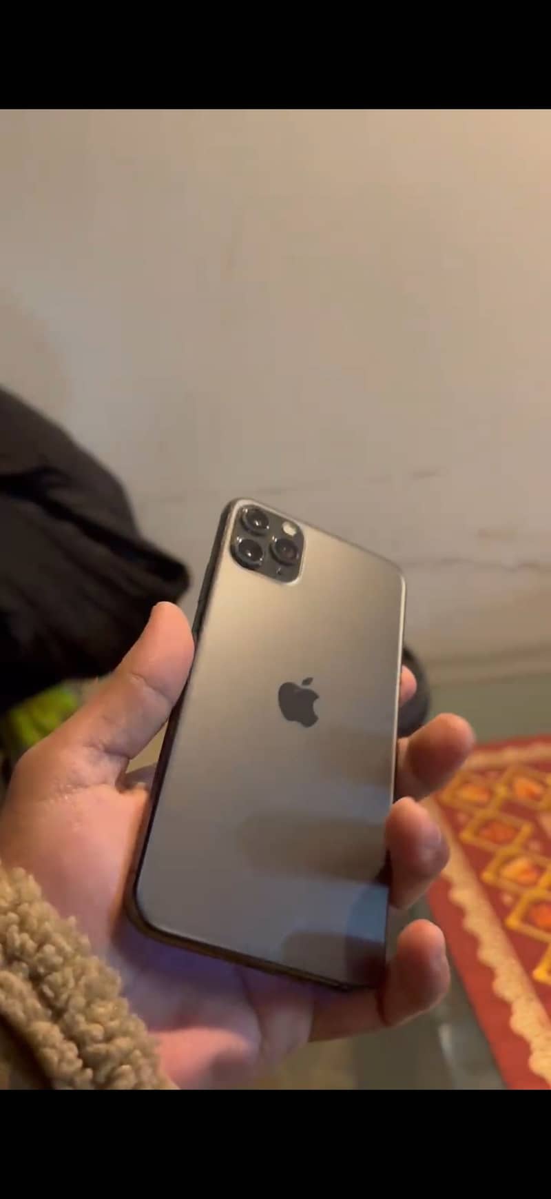 Apple iPhone 11 Pro Max 4