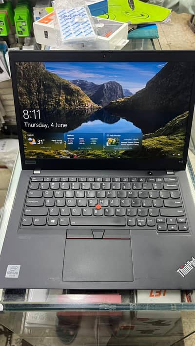 Lenovo Thinkpad X13 - Core i5 10th generation ( laptop )