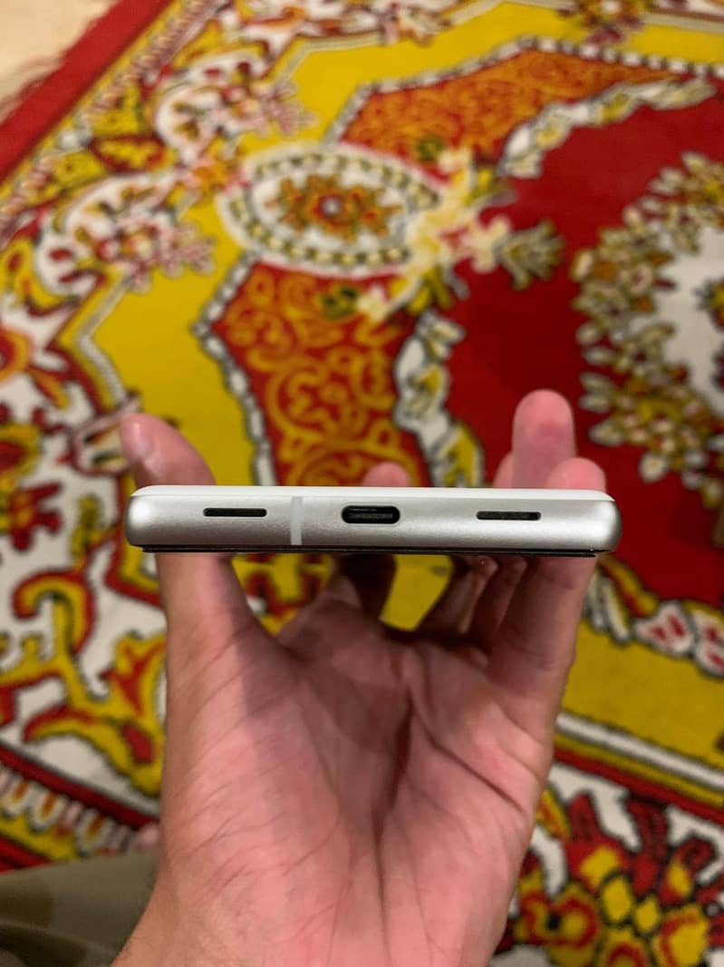 Google Pixel 7a 3