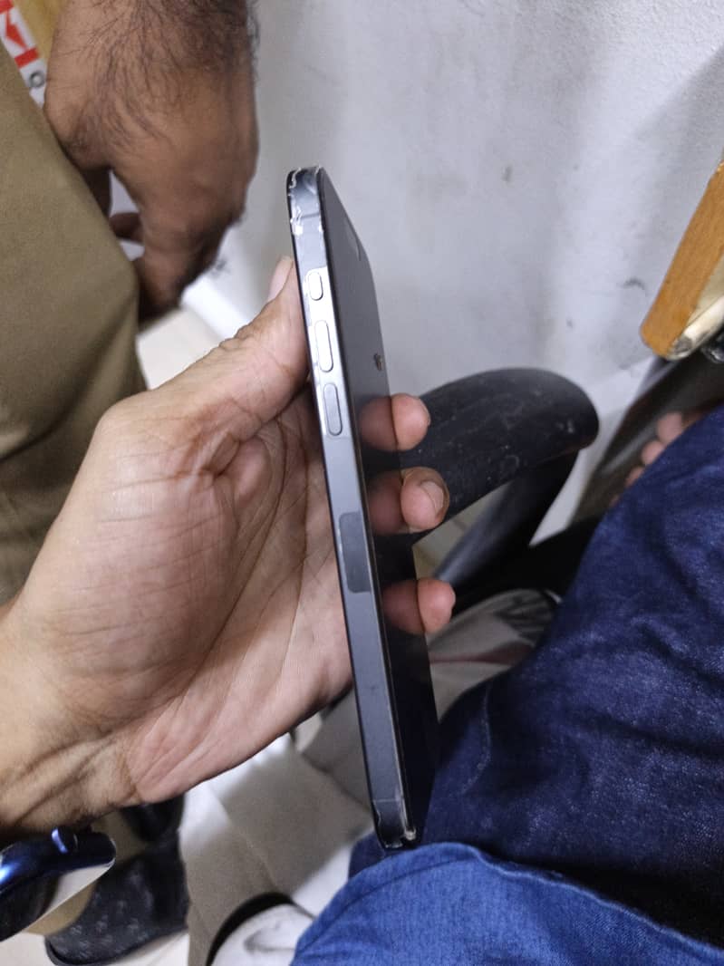 Iphone 15 pro max 2