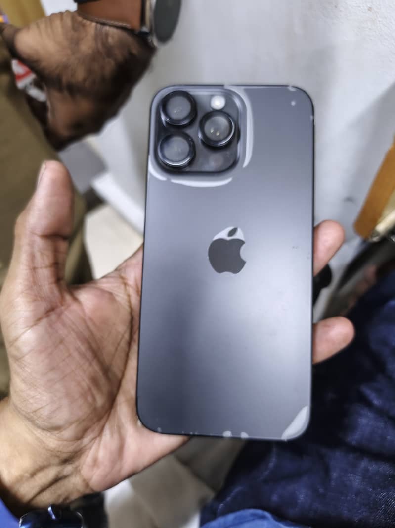 Iphone 15 pro max 6