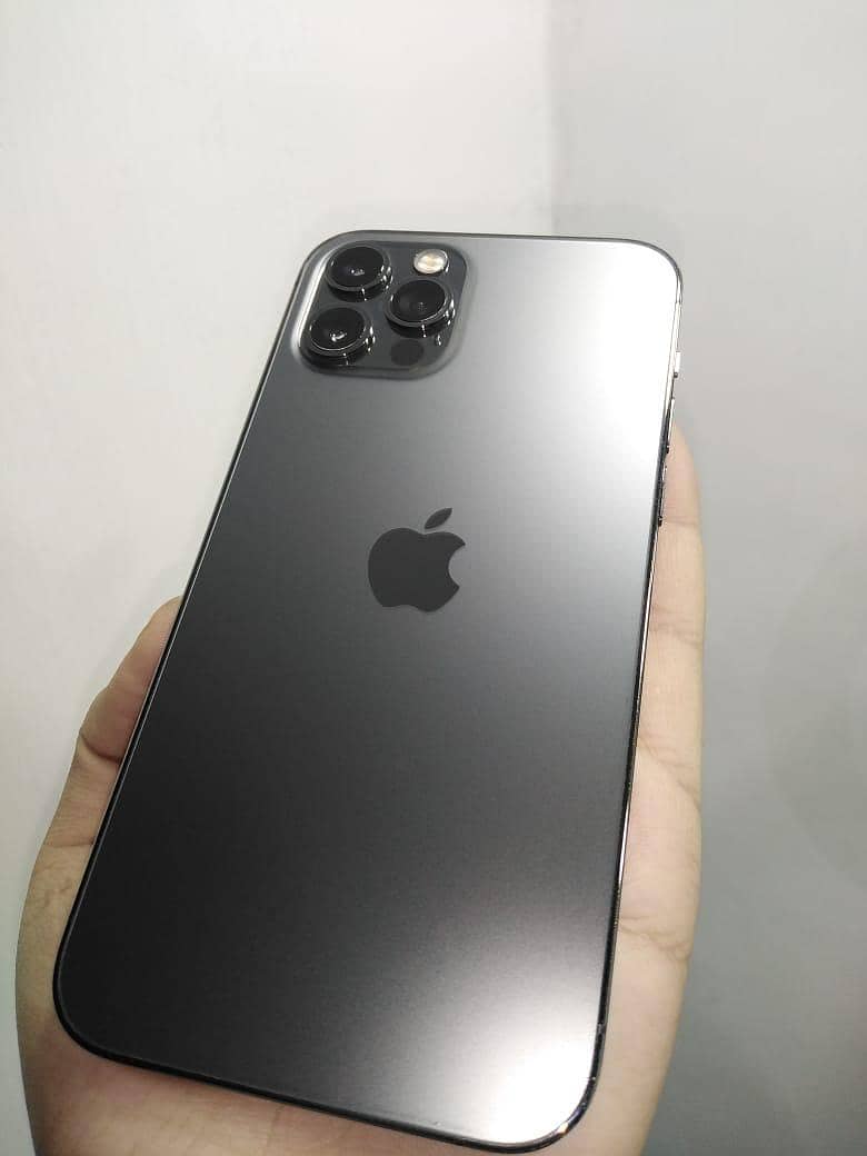 Apple iPhone 12 Pro 1