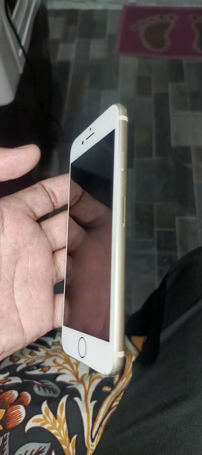 Apple iPhone 7