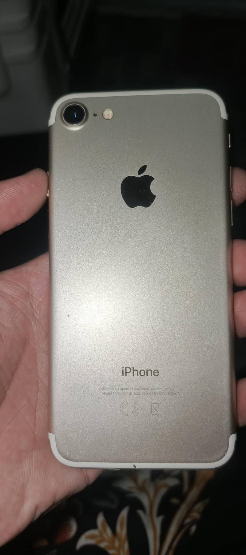 Apple iPhone 7 1