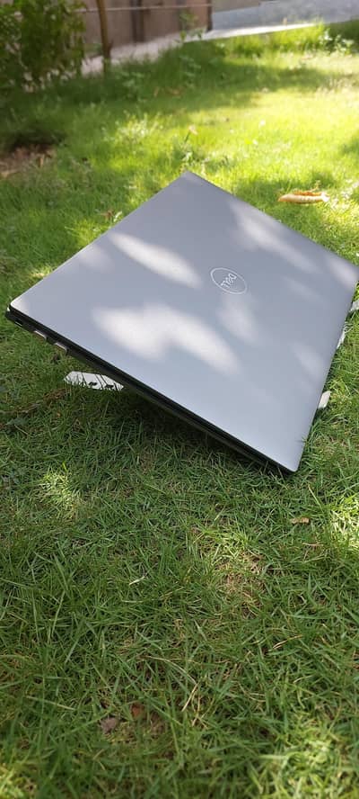 Dell precision 5570 4K UHD touch core i9 12th gen