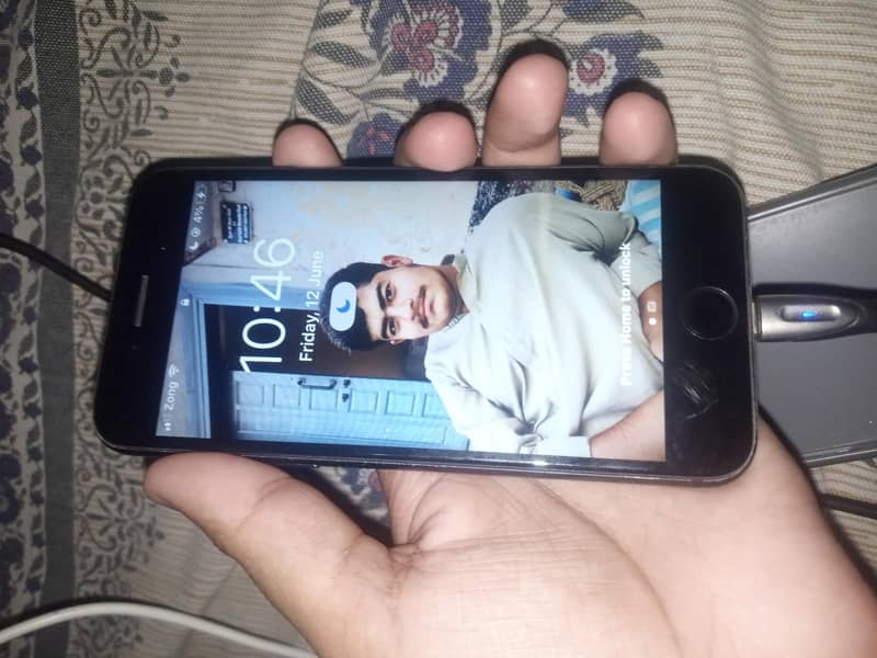 Apple iPhone 7 1