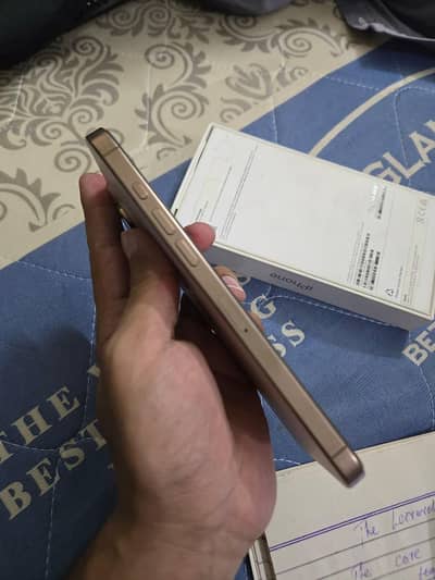 Apple iPhone 16 Pro Max with  box pta approved 100 health