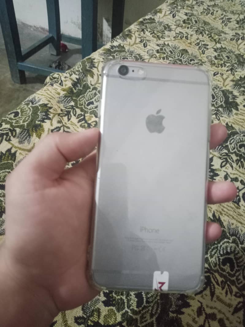 Apple iPhone 6 Plus 2