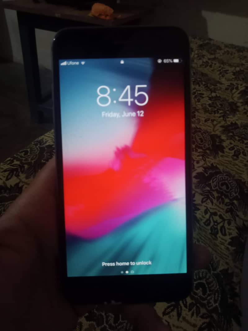 Apple iPhone 6 Plus 7