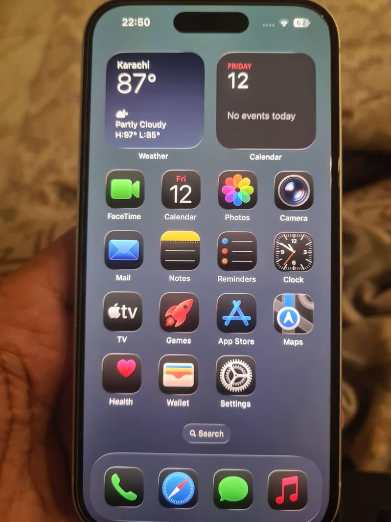 Iphone 15 simple 4