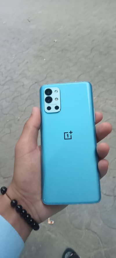 One Plus 9r