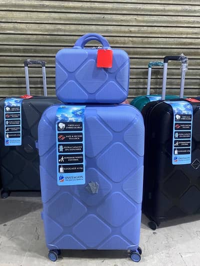 Brand new company 4 pcs beg set