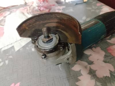 Grinder Makita