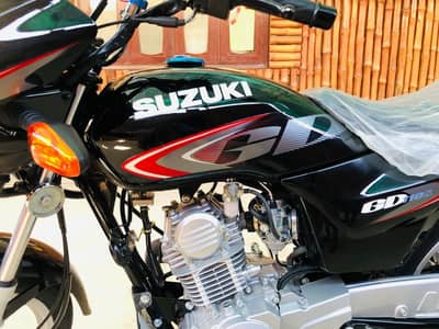 Suzuki gd 110s use only 3500km only month off august 2k24