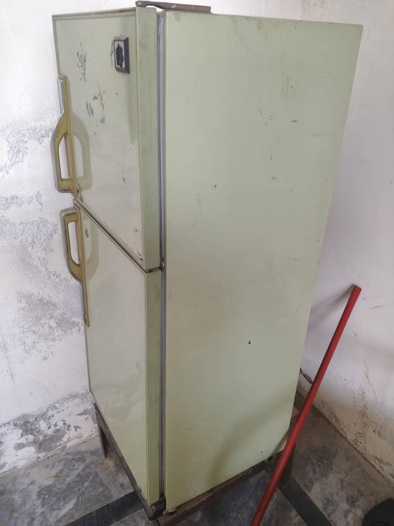 usable frige 1