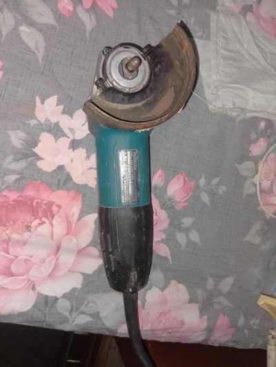 Grinder Makita