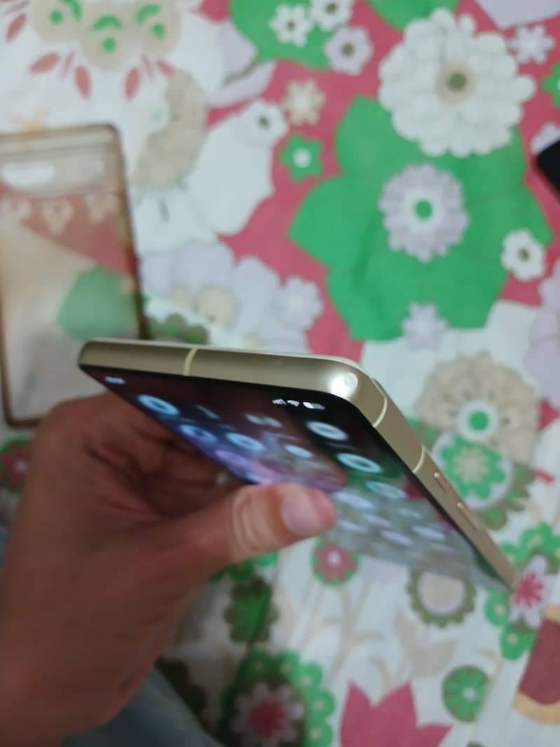 Google Pixel 7 3