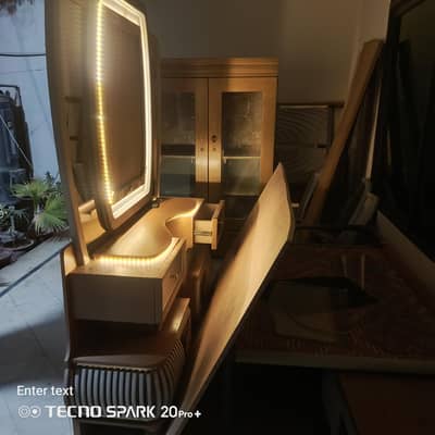 bed dressing table almari side tables