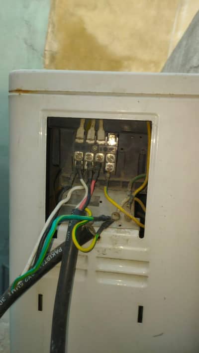 AC DC AIR CONDITIONER