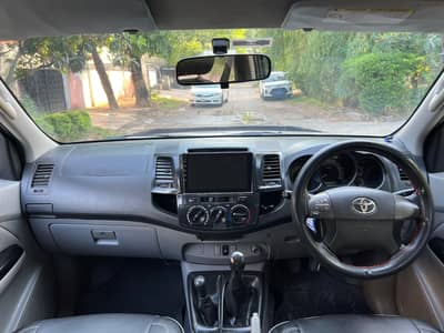 Toyota Hilux 2011
