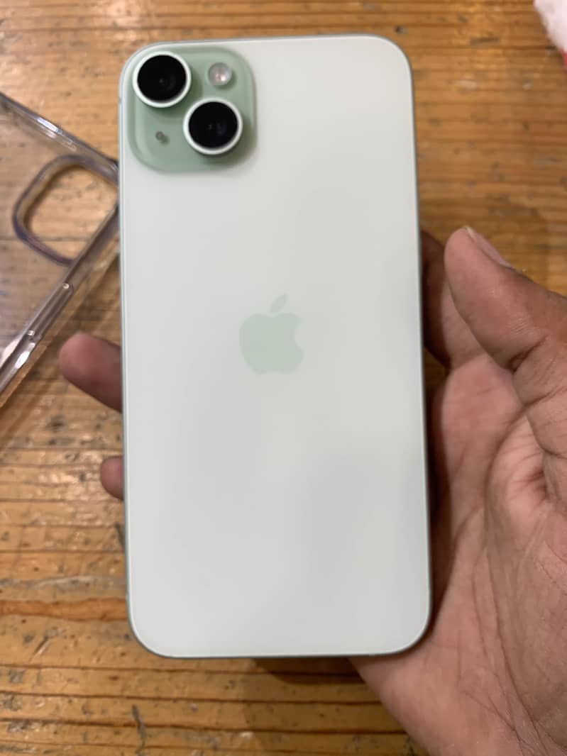 Apple iPhone 15 plus 4