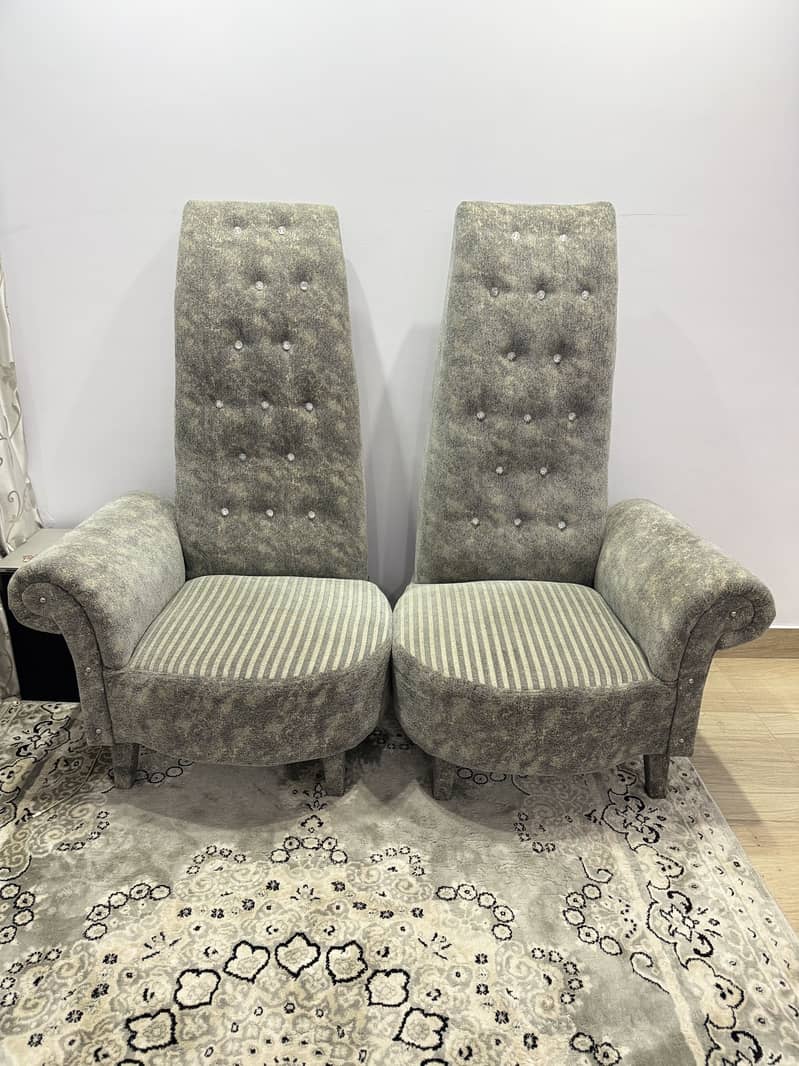 chairs 0