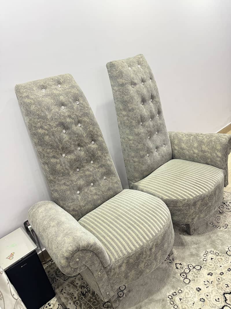 chairs 3
