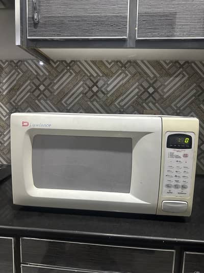 Dawlance DW 131A Microwave