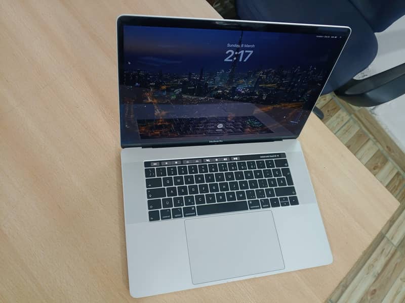 Macbook Pro 1