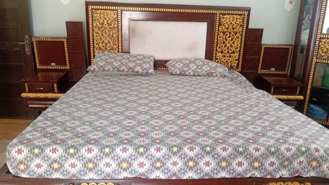 Without mattress 0