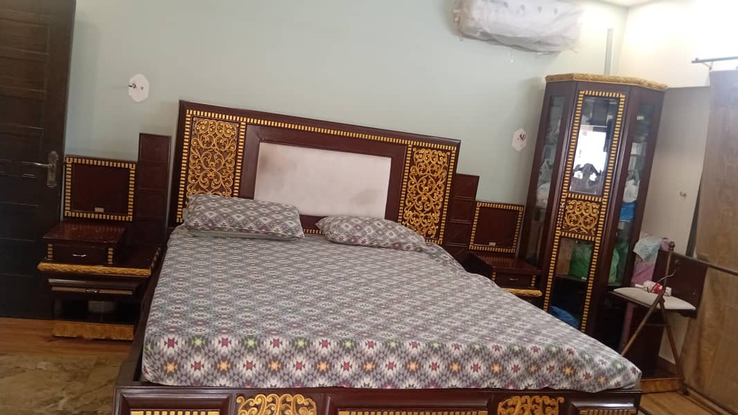 Without mattress 4