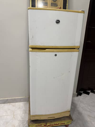 Medium size Fridge