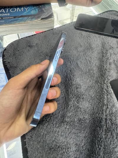 Apple iPhone 13 Pro