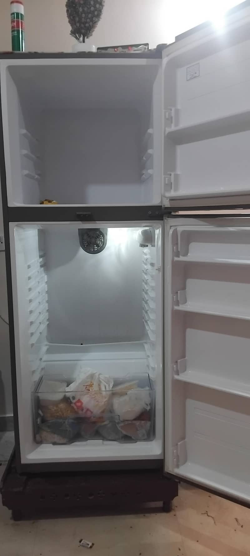 Large refrigerator 3