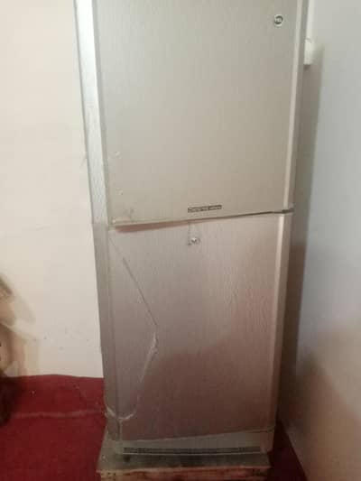 fridge in good condition for sale