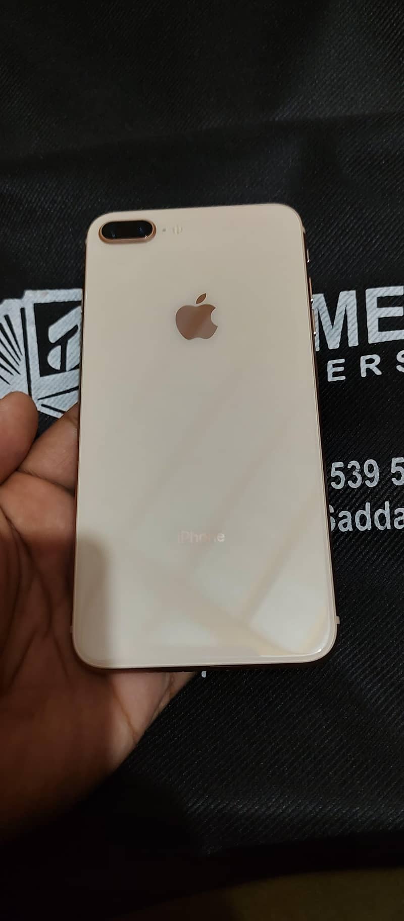 Apple iPhone 8 Plus 0