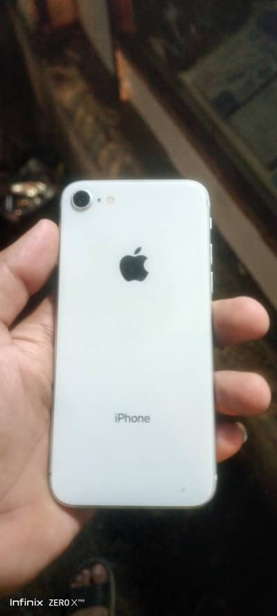Apple iPhone 8