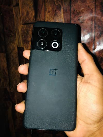 One Plus 10 Pro