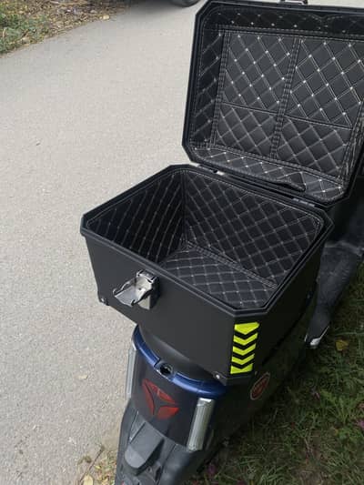 Universal Bike Top box for Touring and Luggage
