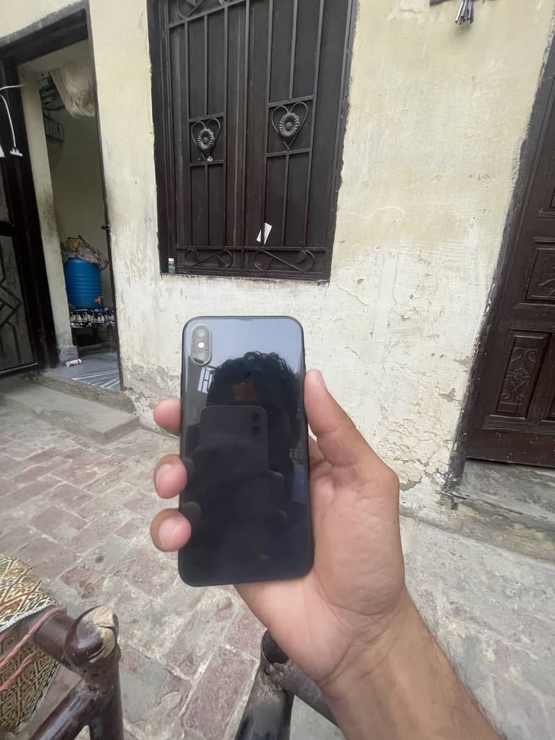 Apple iPhone X 0