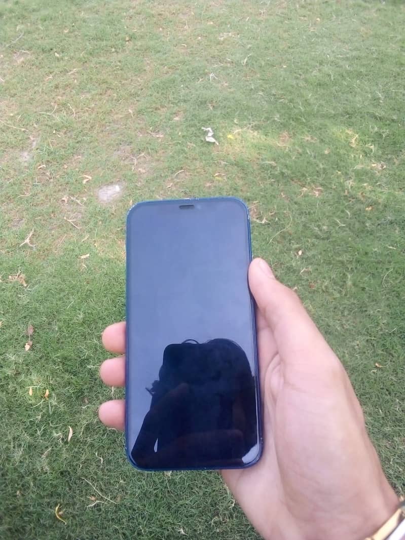 Apple iPhone 12 2