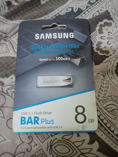 USB 8 gb