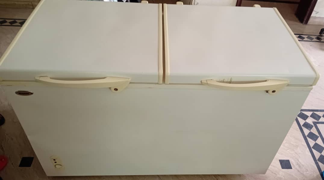 Refrigerator 1