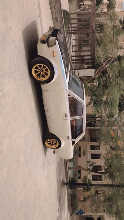 Toyota Corolla ke 70