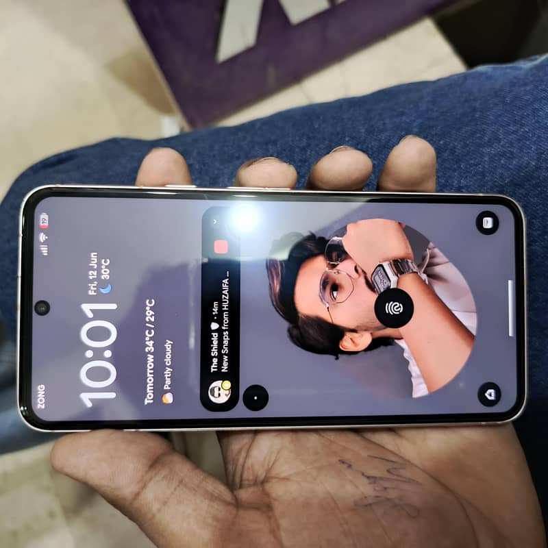 Google Pixel 8 1