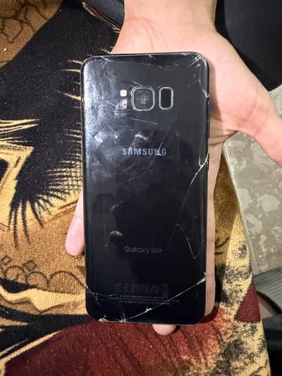 Samsung Mobile S8 Plus iska panlle tota ha baki original hr chiz ha