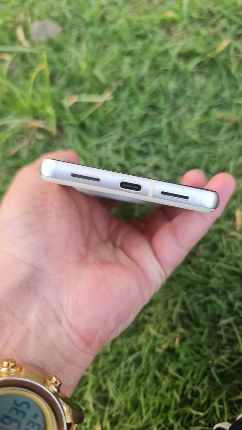 Google Pixel 7 3