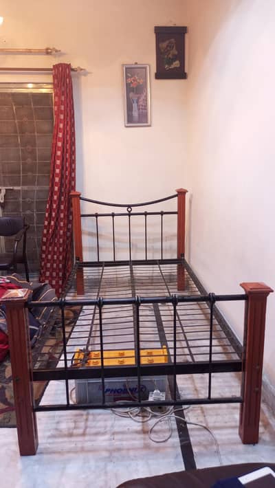 Iron bed for Sale