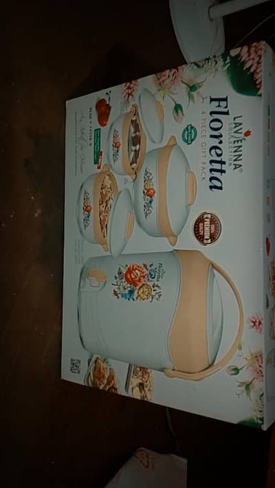 hotpot and cooler set
