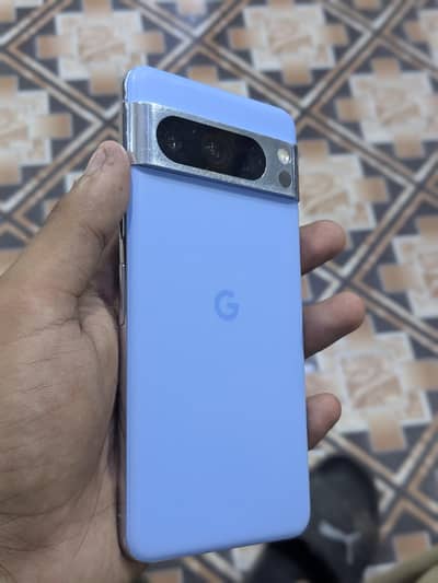 Google Pixel 8 Pro